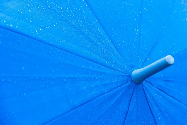 dreamstime_l_116329780_small Beading on blue umbrella