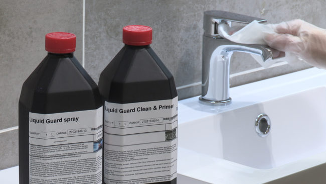 Cleaning with Liquid Guard® Cleaning with Liquid Guard®