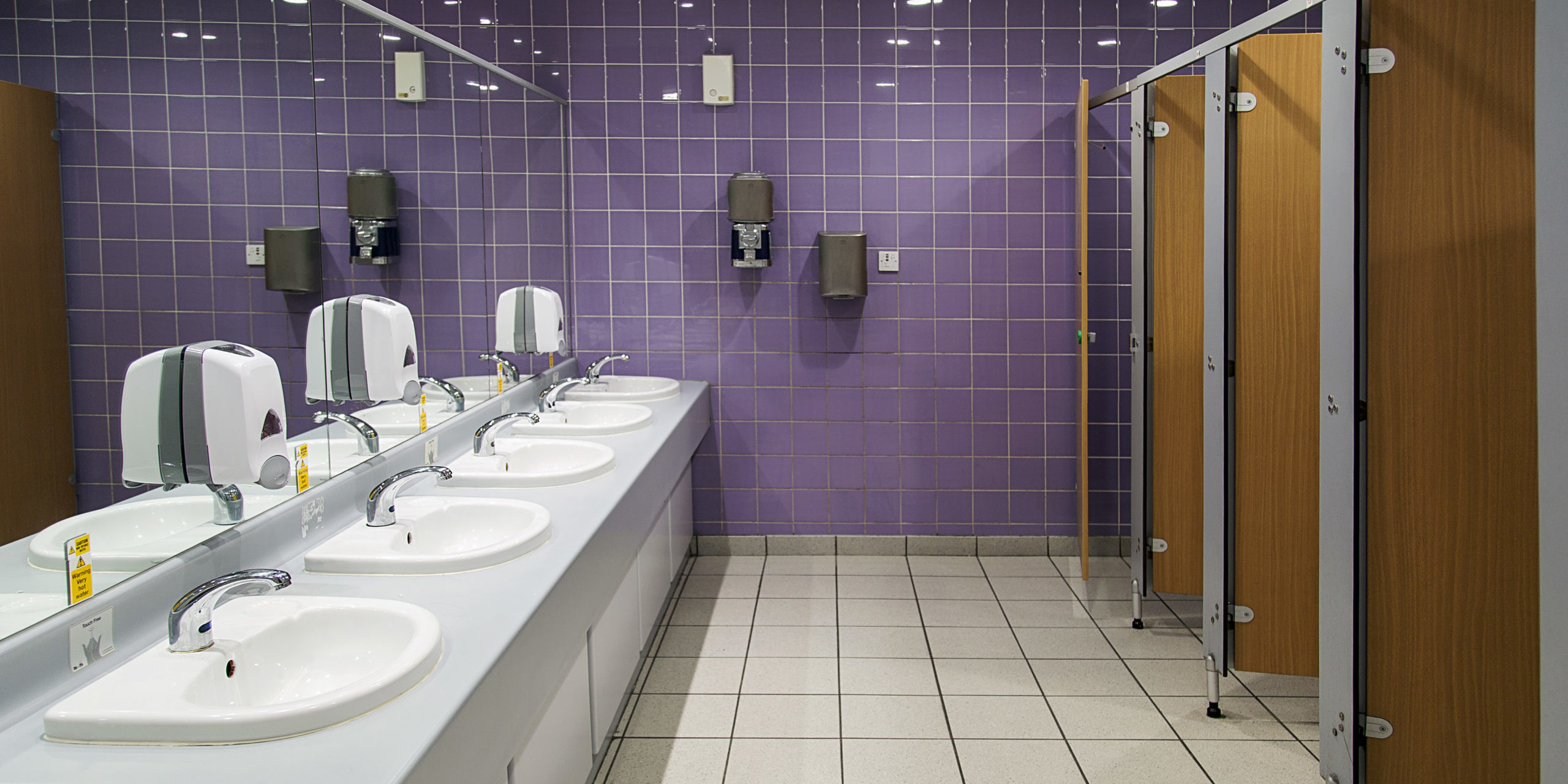 Post Covid cleaning of office bathrooms